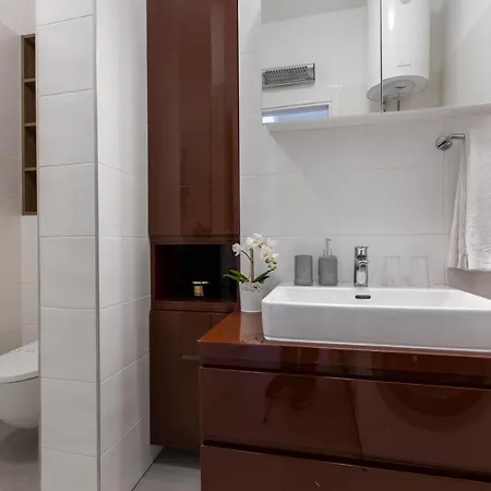 Penthouse Heavenly Σπλιτ